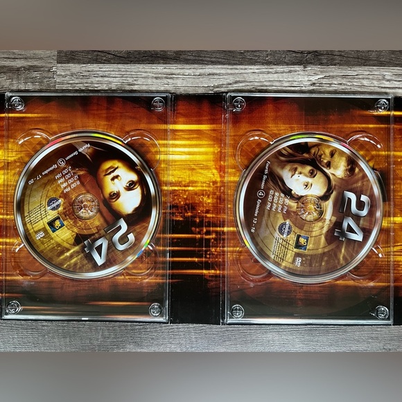 24 - Season 4 (DVD, 2009, 7-Disc Set) Box Set - Picture 3 of 5